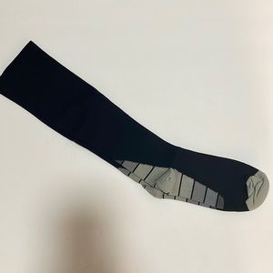 COMPRESSION SOCKS